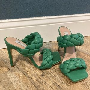 Brand New- Steve Madden Kenley Woven Slide Sandal- Kelly Green, Size 7